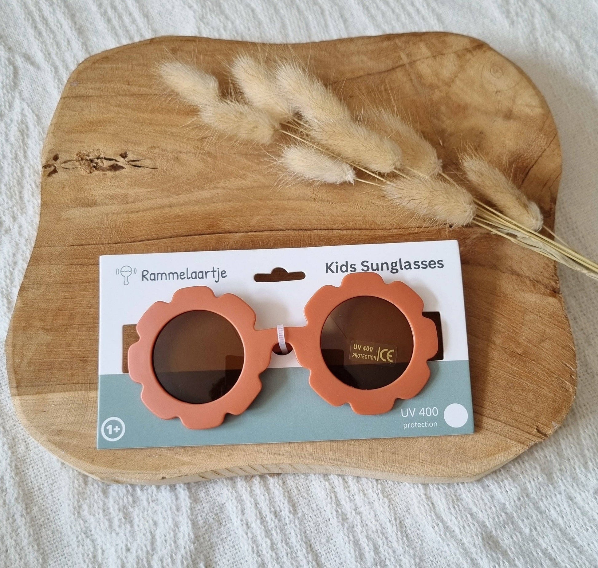 Kinderzonnebril bruin bloem uv 400