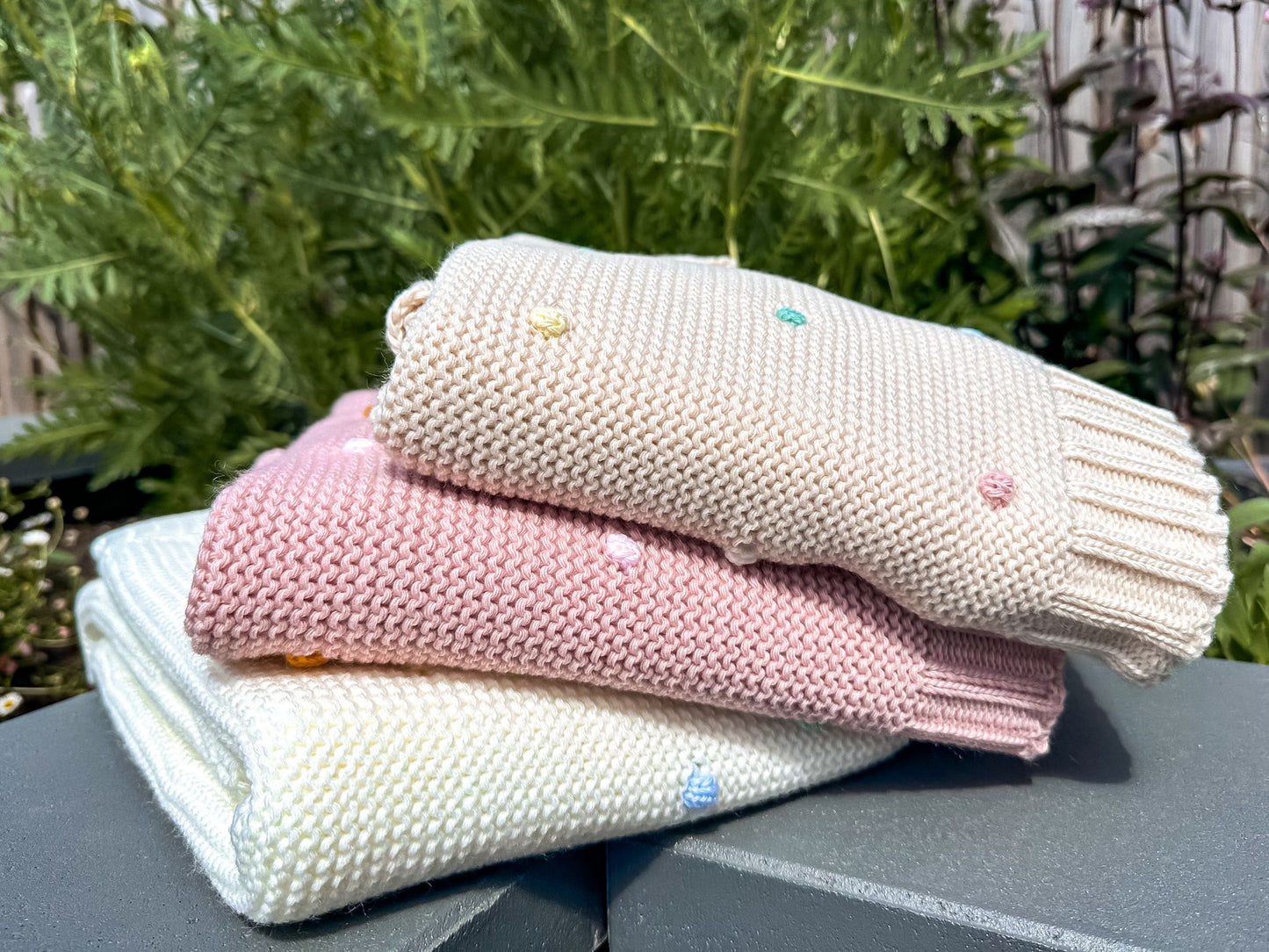 Babydekens in beige roze en wit, zacht 